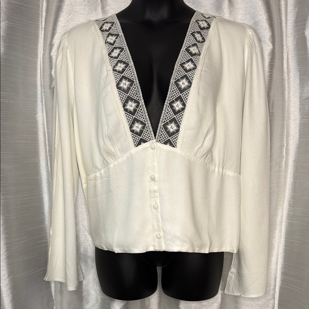 Lovefool New 4X Cream Pleated Deep Lacy V Neck Button Up Long Bell Sleeve Blouse